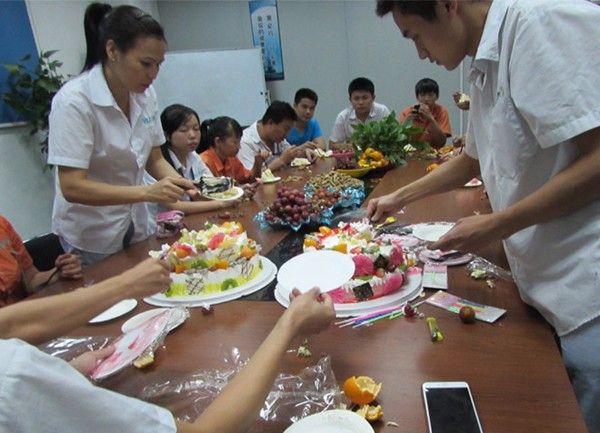 91网站Yilink員工（gōng）生日會